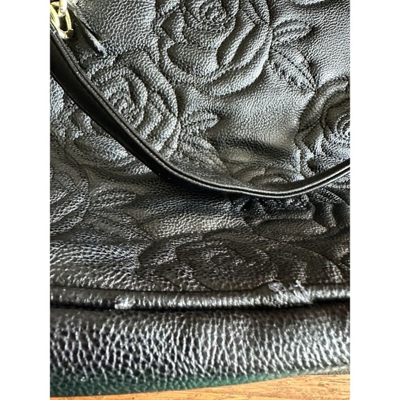 Betsy Johnson Black & White Roses Satchel Tote - Picture 9 of 13